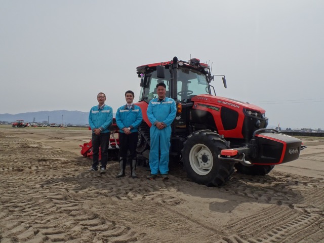 新潟クボタ アグリベースで実演 